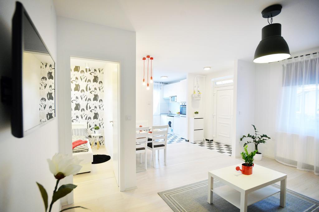 Enjoy Apartman Eger Exteriör bild